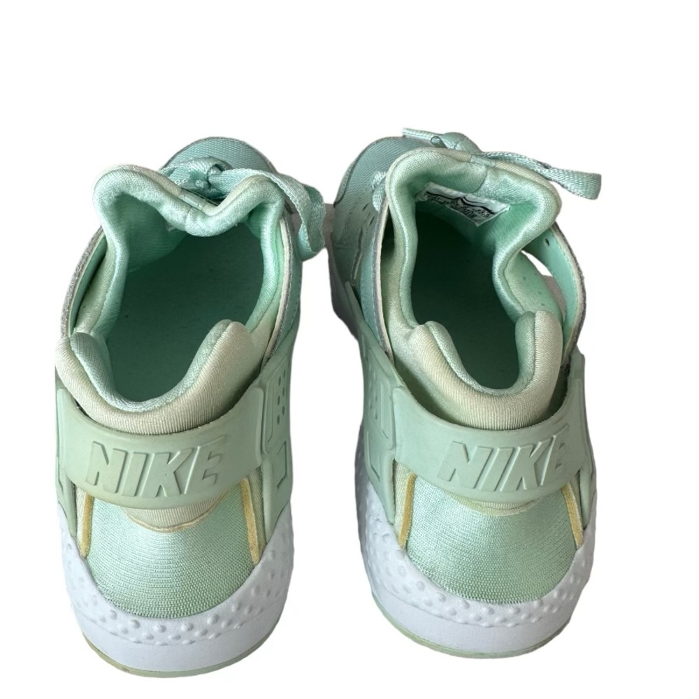 Nike Huarache Run SE Igloo Green 6.5 Youth | 8 Women Running Sneakers. b15 - Picture 4 of 9